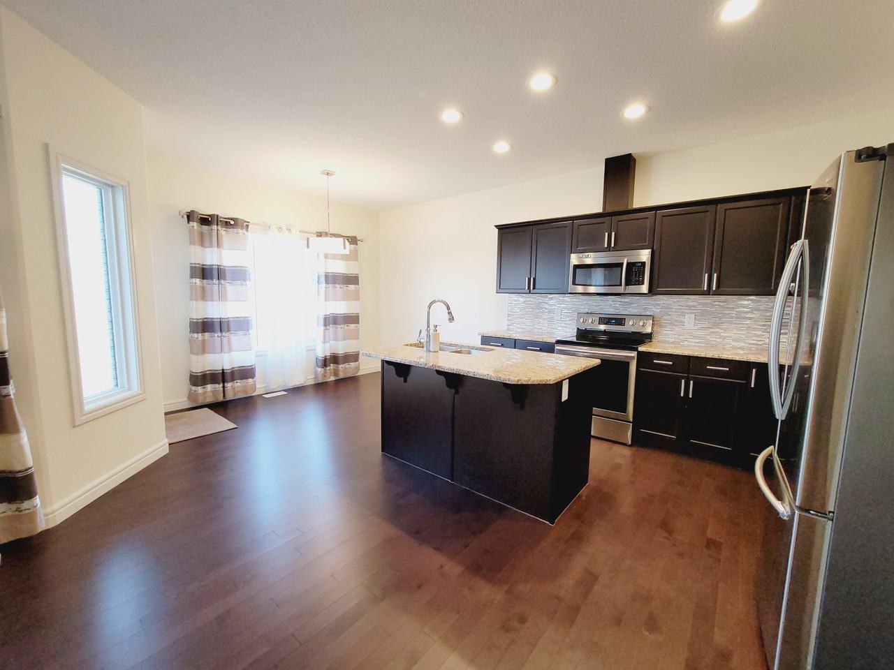 230 Hawks Ridge Blvd Nw - Photo 2 of 20
