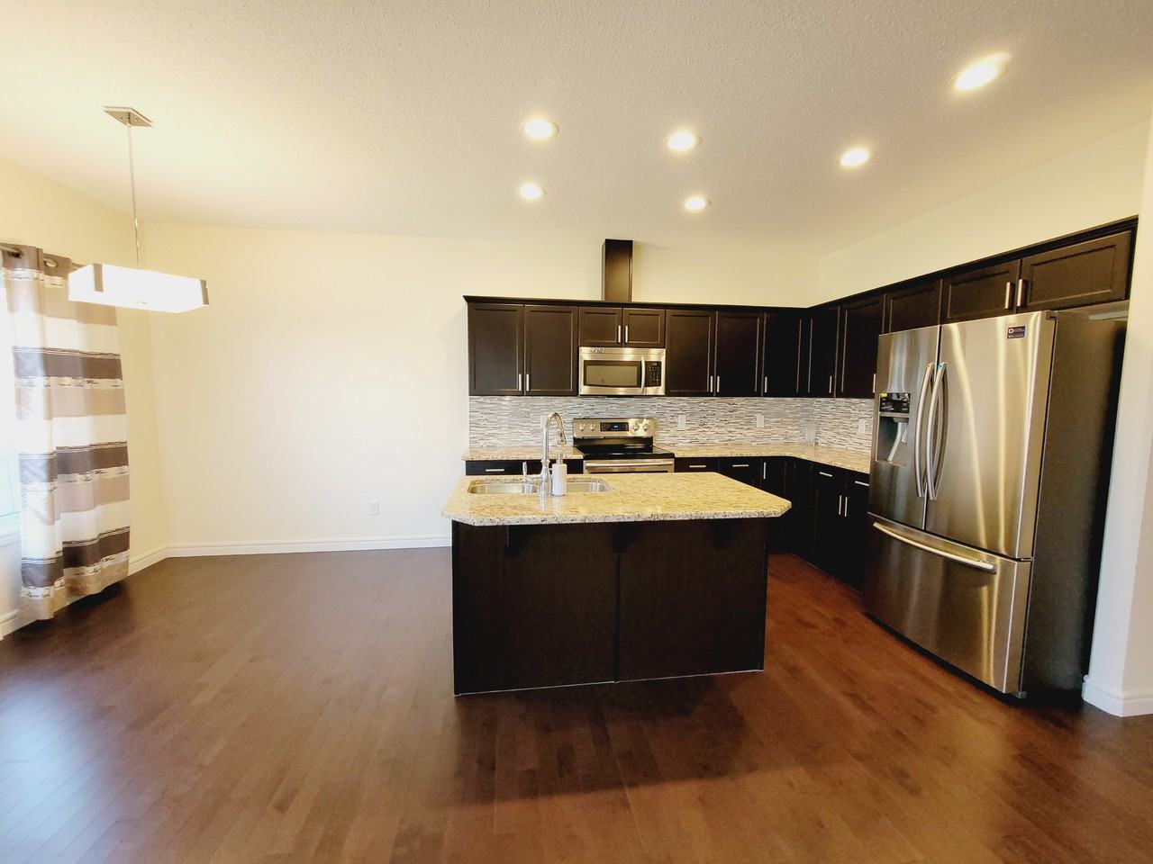 230 Hawks Ridge Blvd Nw - Photo 4 of 20