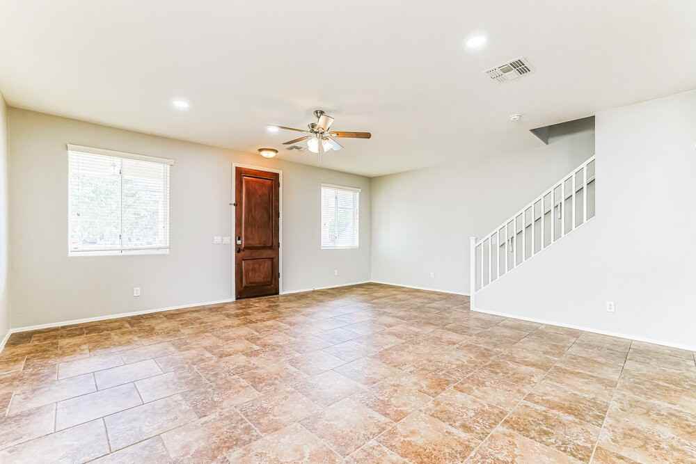 2090 S Heron Ln - Photo 6 of 17