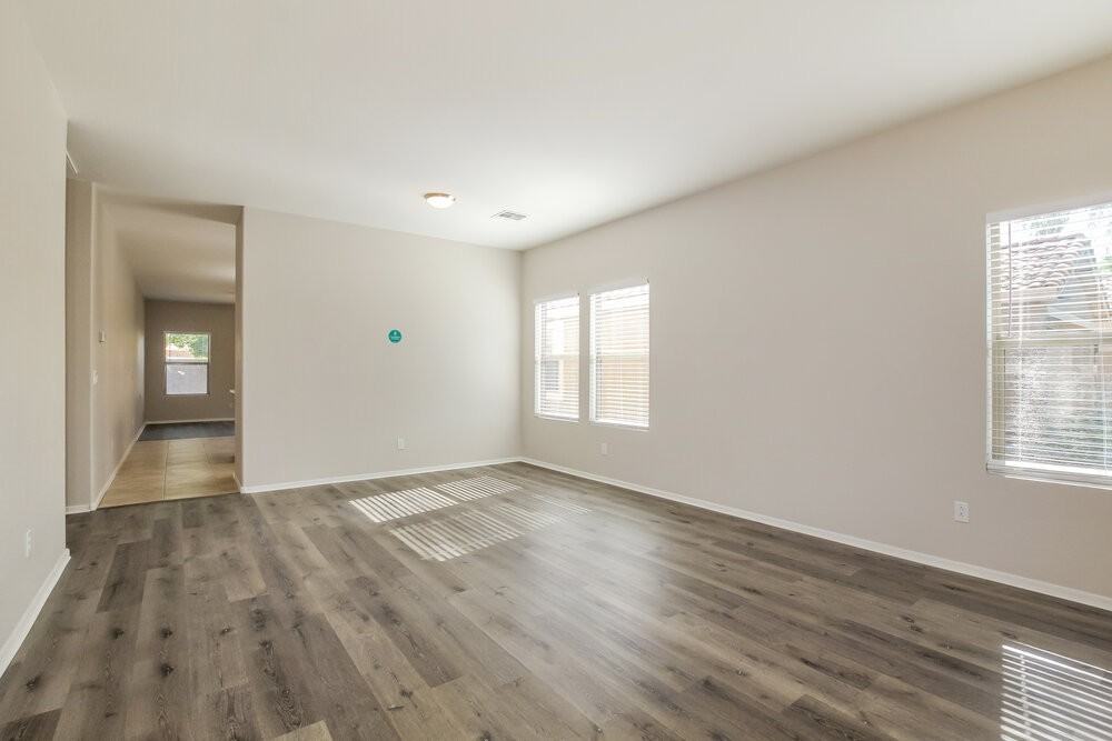 15313 W Cameron Cir - Photo 4 of 16