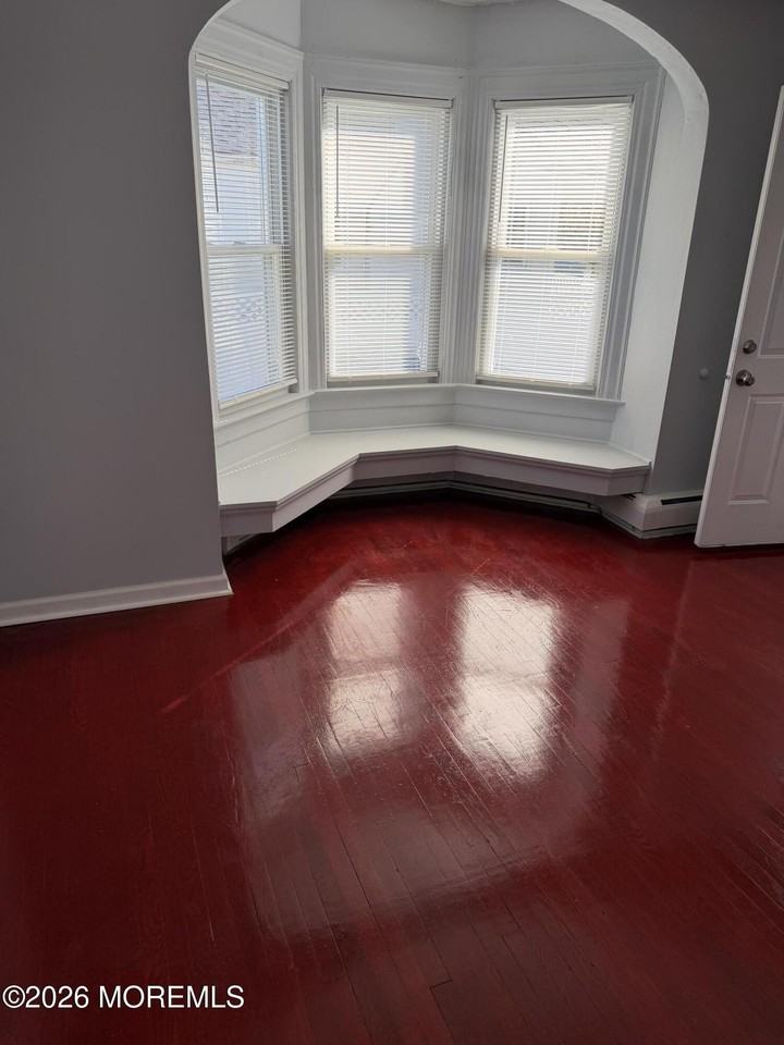 1313 8th Ave #1 - Photo 2 of 11