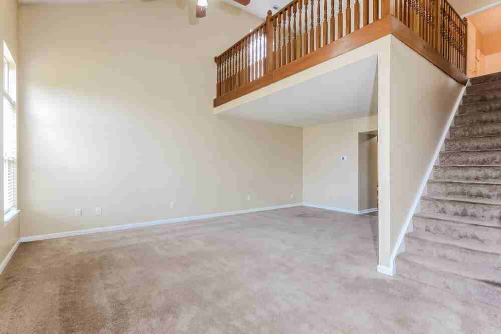 258 Broadmoor Bnd - Photo 6 of 17