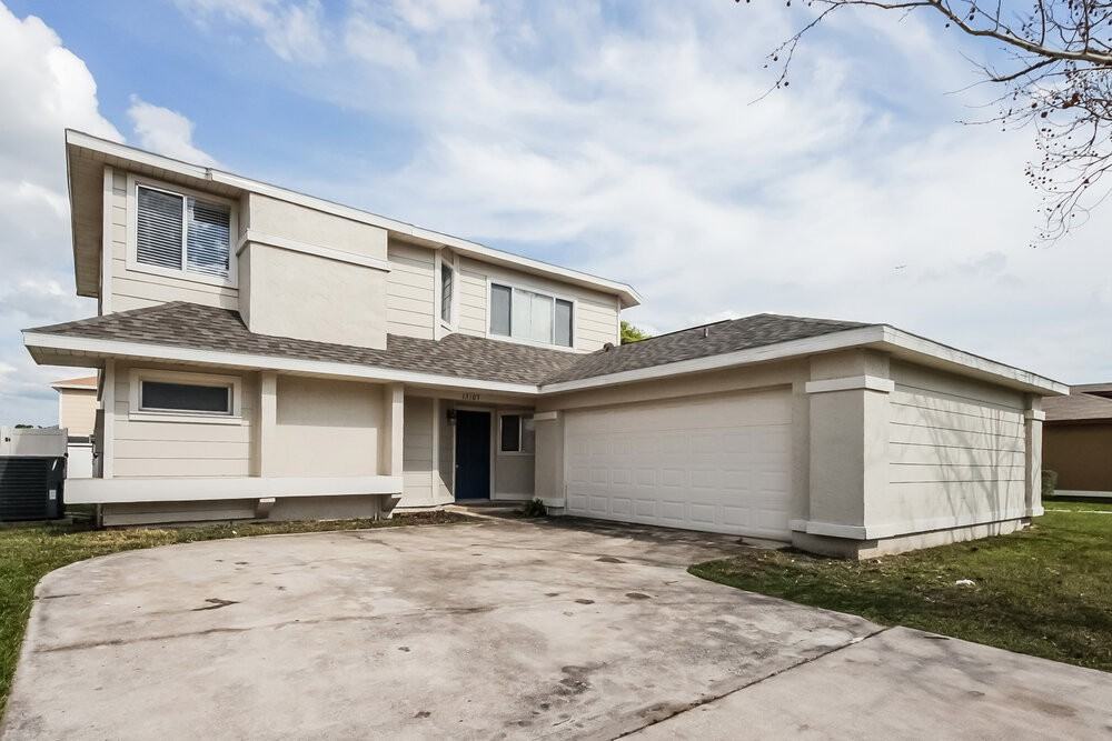 13107 San Antonio Woods Ln - Photo 4 of 17