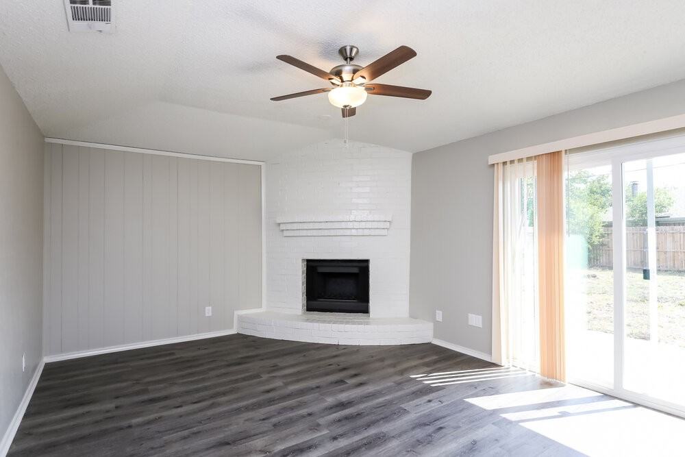 6403 Plainview Dr - Photo 3 of 16