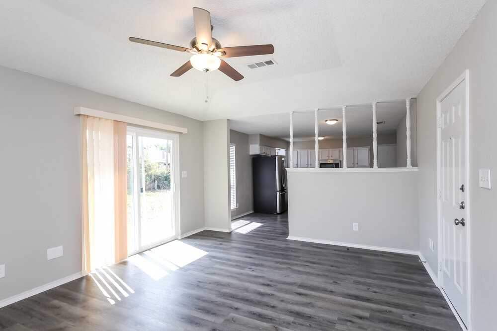 6403 Plainview Dr - Photo 5 of 16