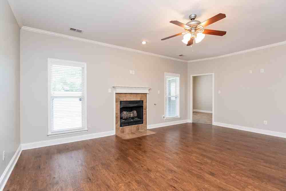 4290 Becky Sue Cv - Photo 2 of 15