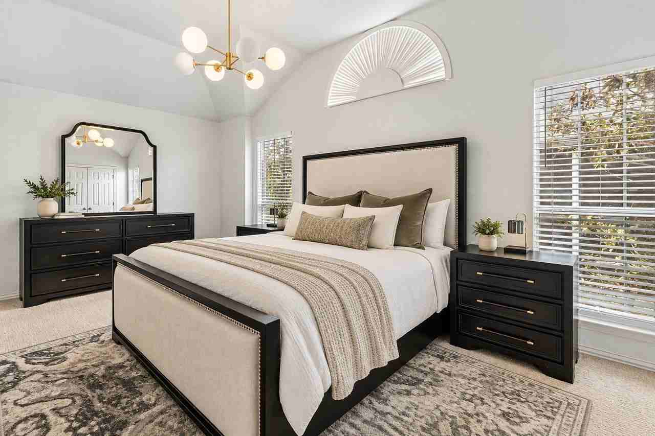 8920 White Pine Ln - Photo 7 of 31
