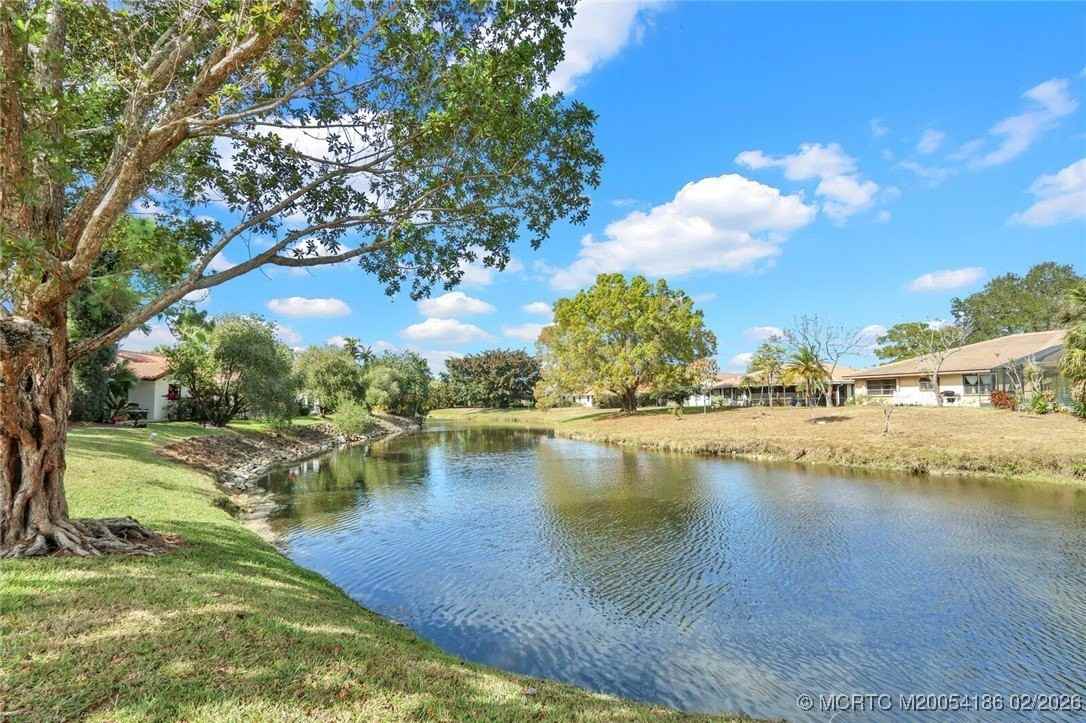 4004 Sw Osprey Creek Way - Photo 2 of 39