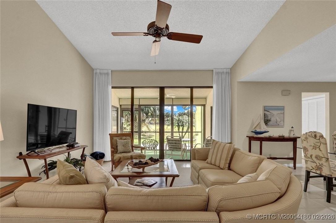 4004 Sw Osprey Creek Way - Photo 7 of 39