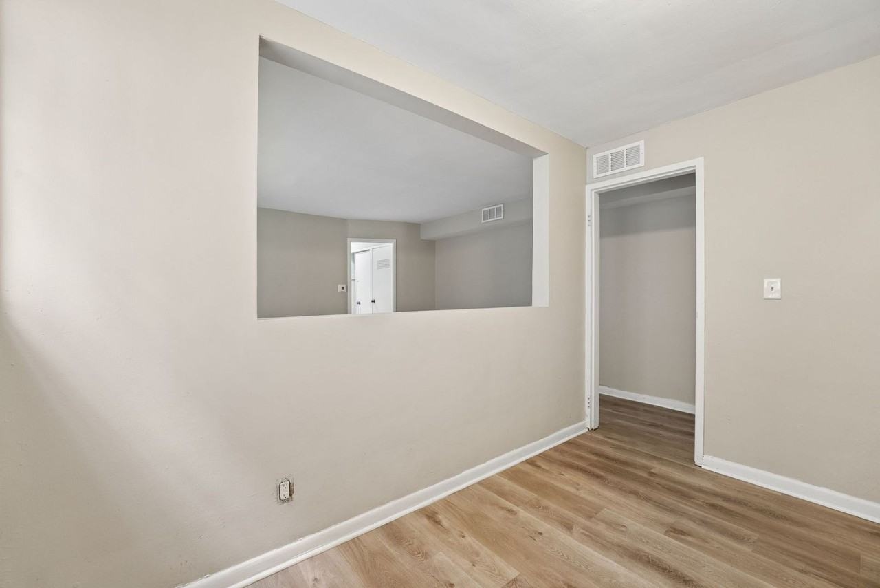 61 N 21st St #B - Photo 4 of 24