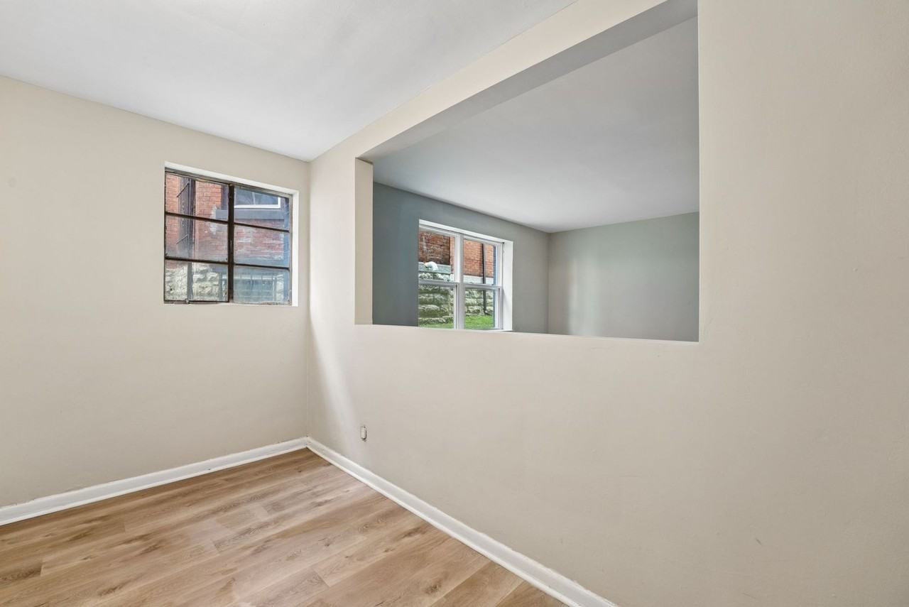 61 N 21st St #B - Photo 5 of 24