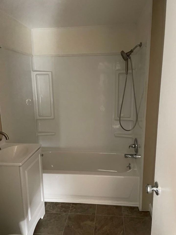 1917 N Payne Ave - Photo 6 of 15