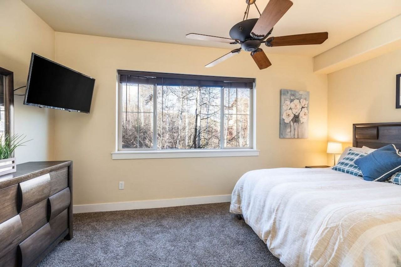 5518 Lillehammer Ln #1597540P - Photo 6 of 23