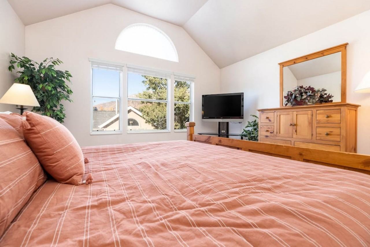 3545 E Wasatch Grove Ln #1597545P - Photo 7 of 43