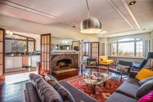 featured image of 420 N Main St
