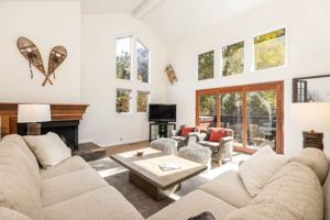 featured image of 7430 S Wasatch Blvd