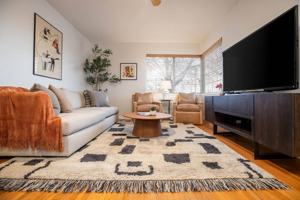 featured image of 1636 E Parkway Ave