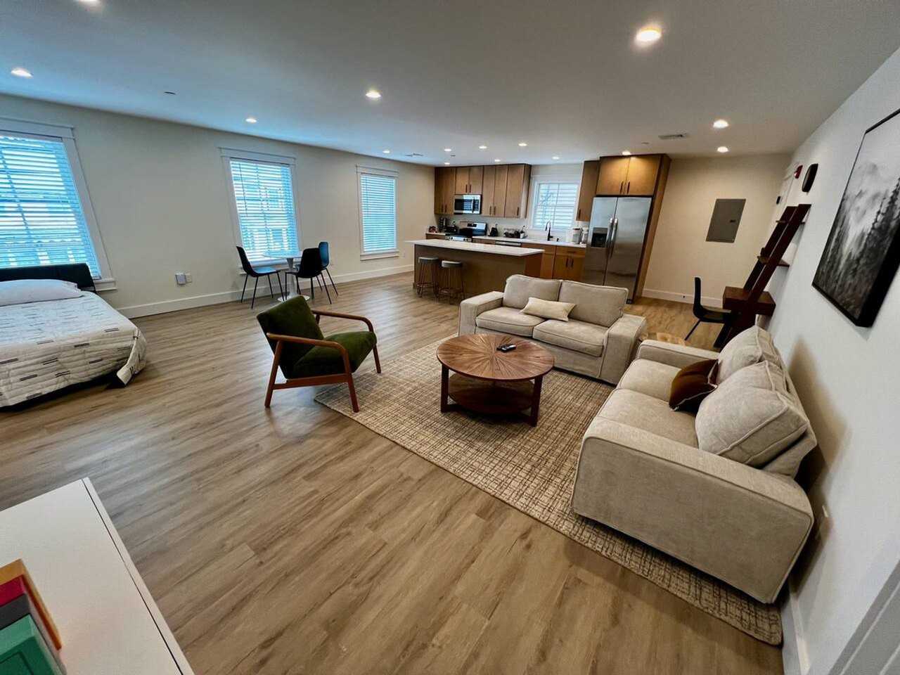 83 Clinton St #1640300P - Photo 3 of 36