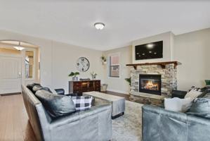 featured image of 4631 N Adale Ave