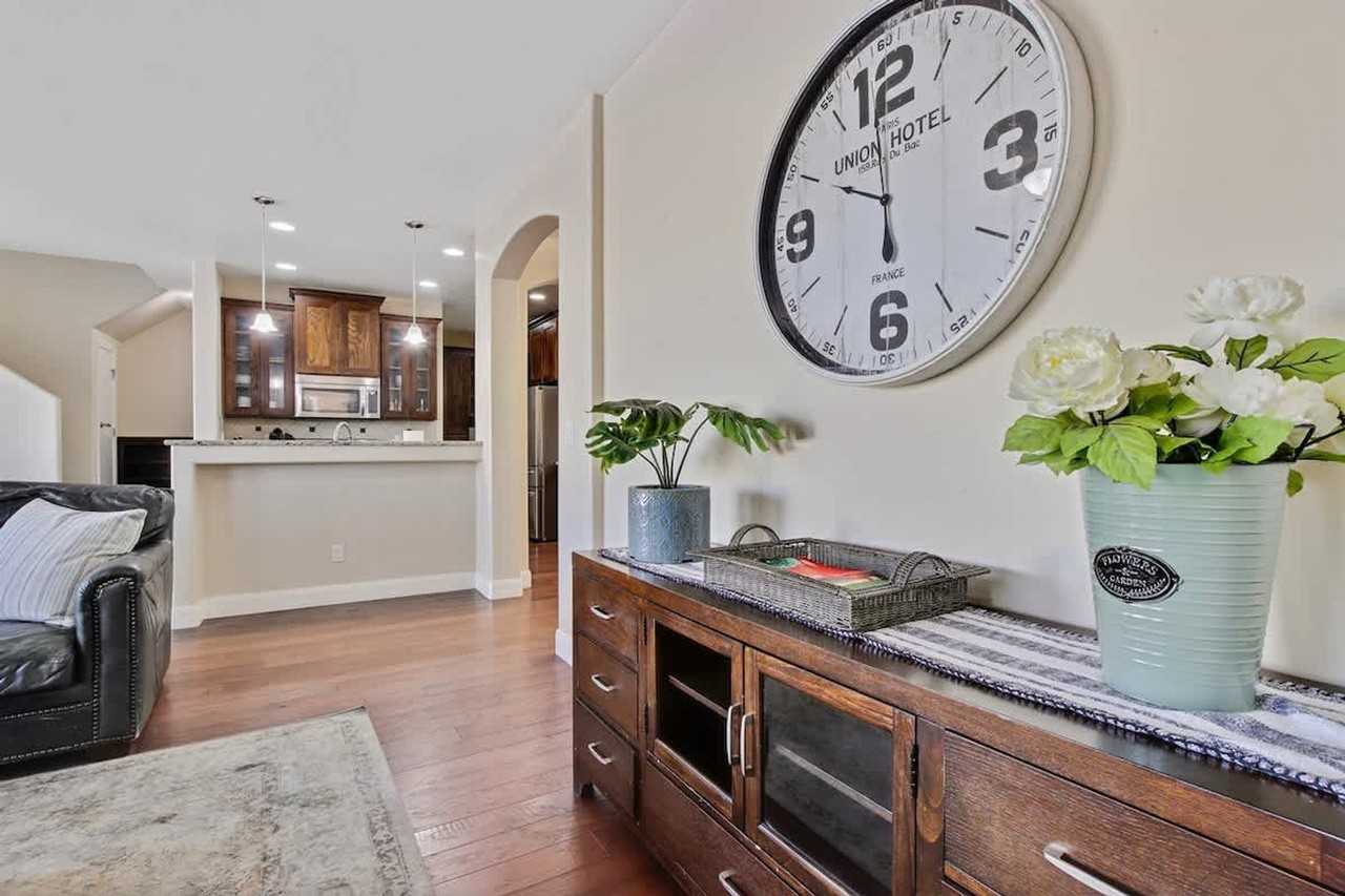 4631 N Adale Ave #1642433P - Photo 5 of 50