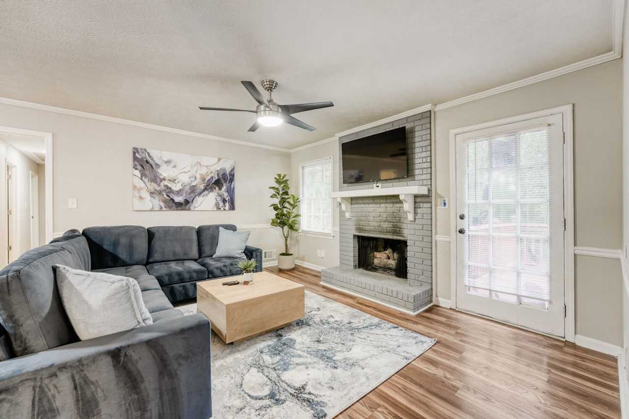 5767 Lanny Ln #1642557P - Photo 4 of 27