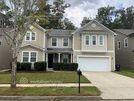 featured image of 6128 Park Leaf Walk