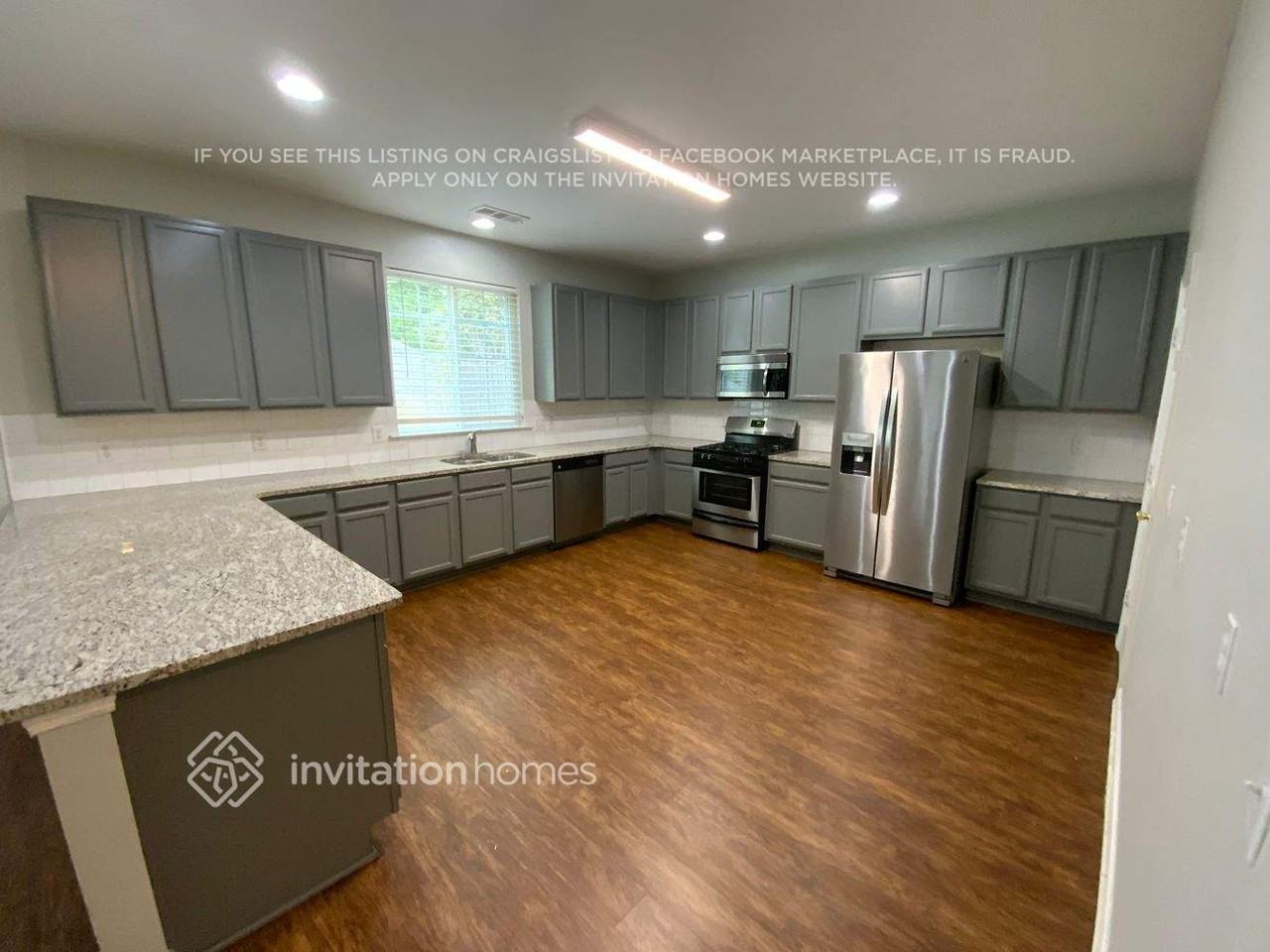 6128 Park Leaf Walk - Photo 6 of 18