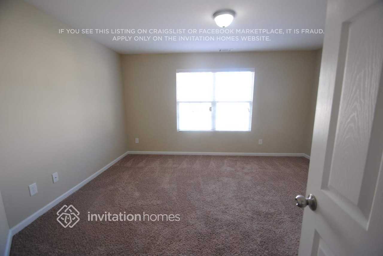6081 Rock Elm Rd - Photo 6 of 12