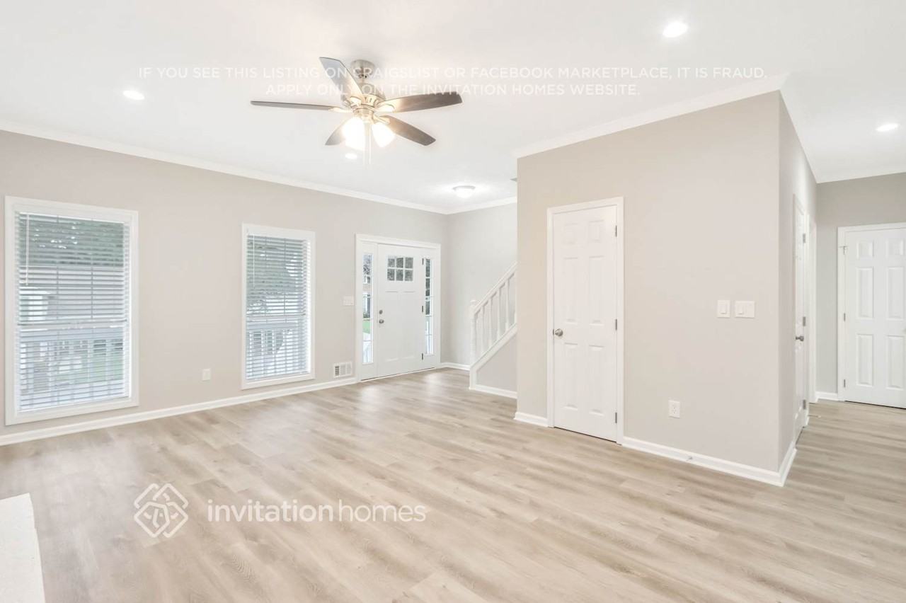 550 River Overlook Dr - Photo 2 of 22