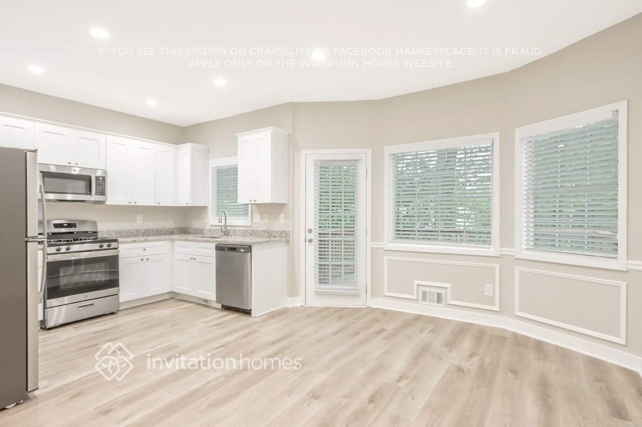 550 River Overlook Dr - Photo 6 of 22