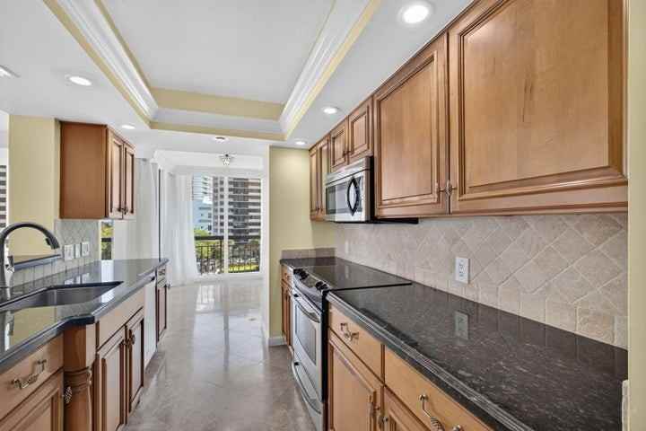4000 North Ocean Drive - Photo 6 of 16