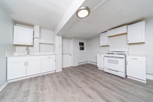featured image of 169 Hutton St #2