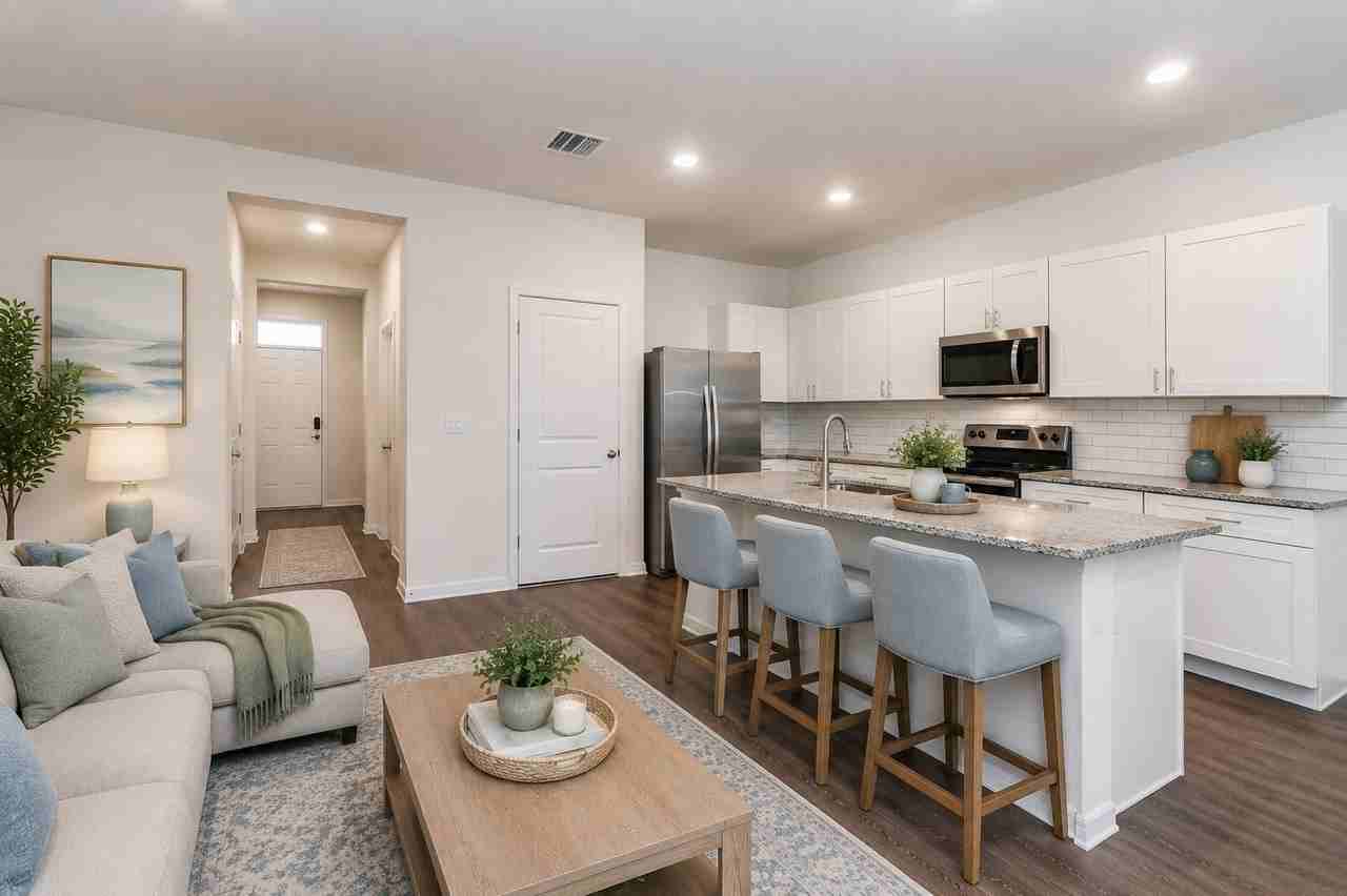 11818 11818 Stoneport Pl - Photo 2 of 19
