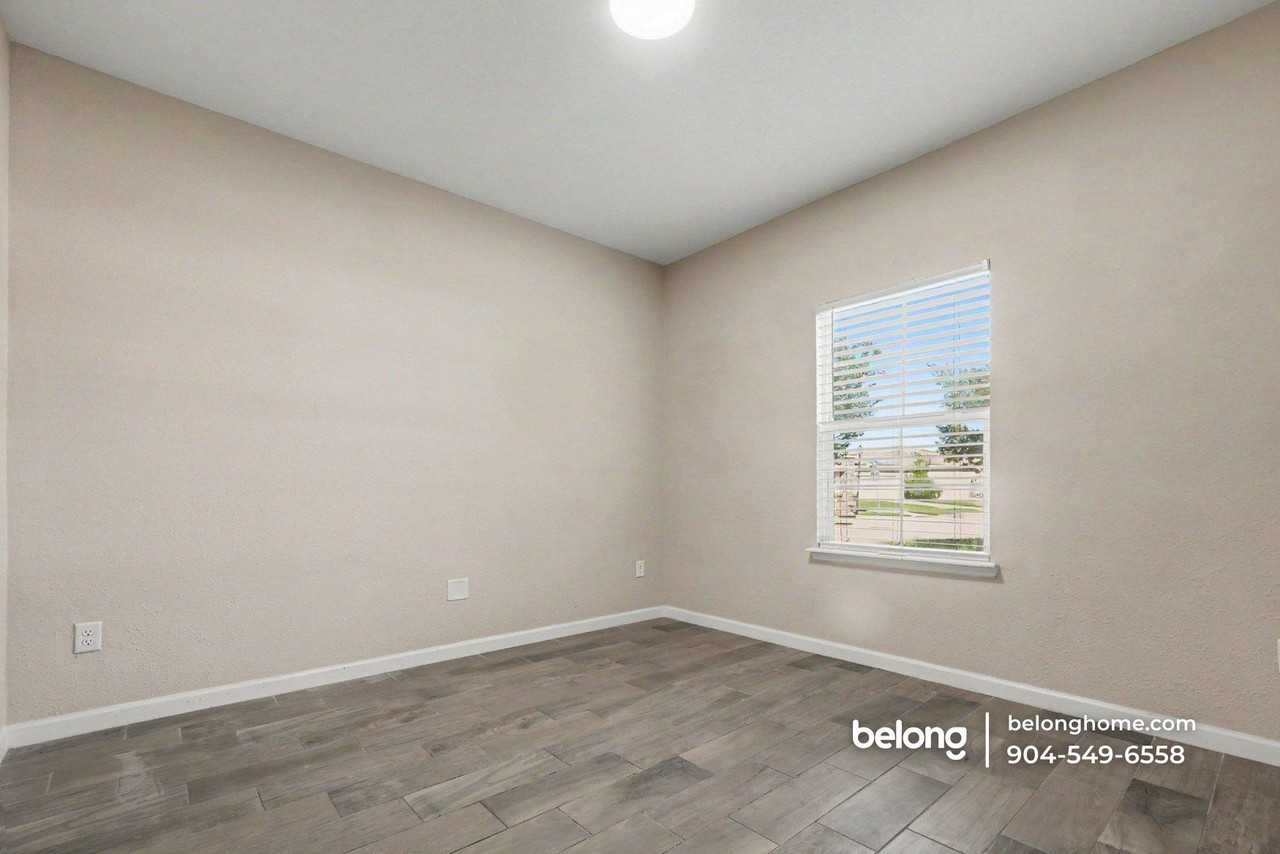 1181 Kendall Dr - Photo 5 of 16