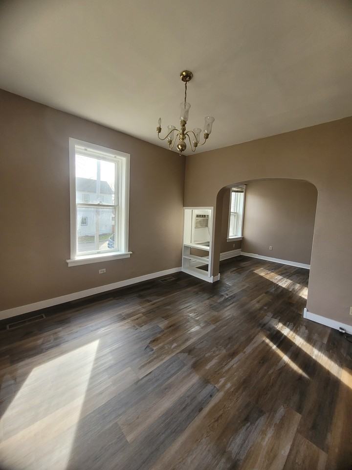 2905 Burden Ave - Photo 6 of 10