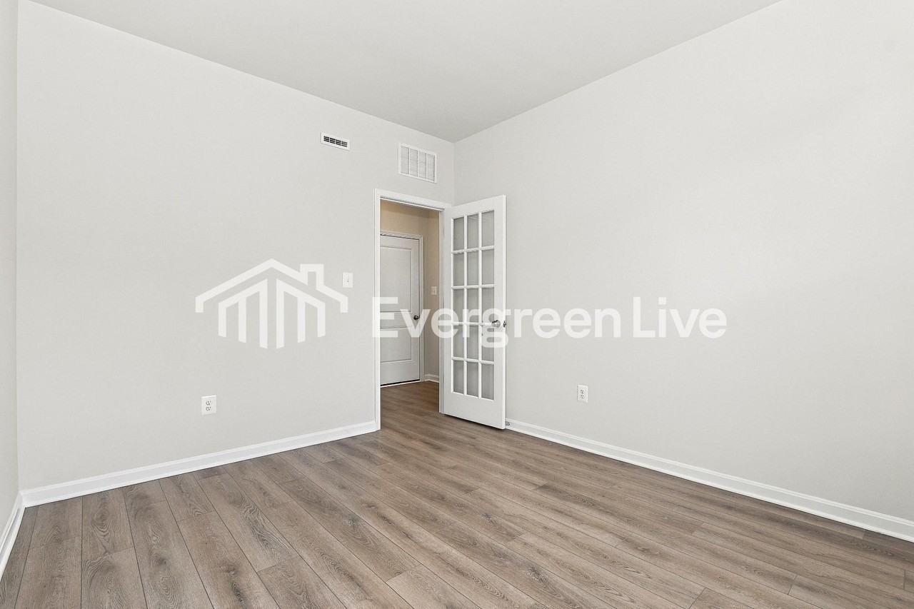 51 Dunmore Dr - Photo 7 of 15