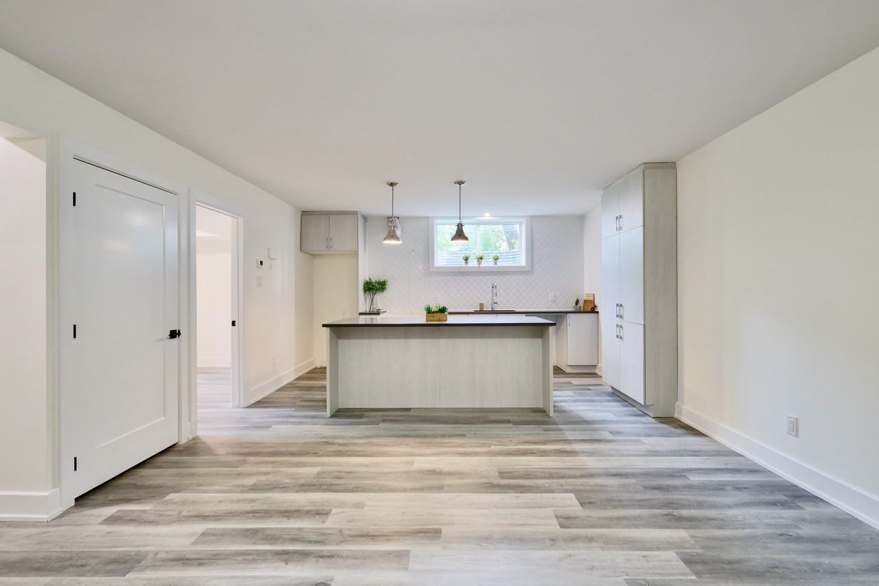 12 Sylvester Street #B - Photo 2 of 6