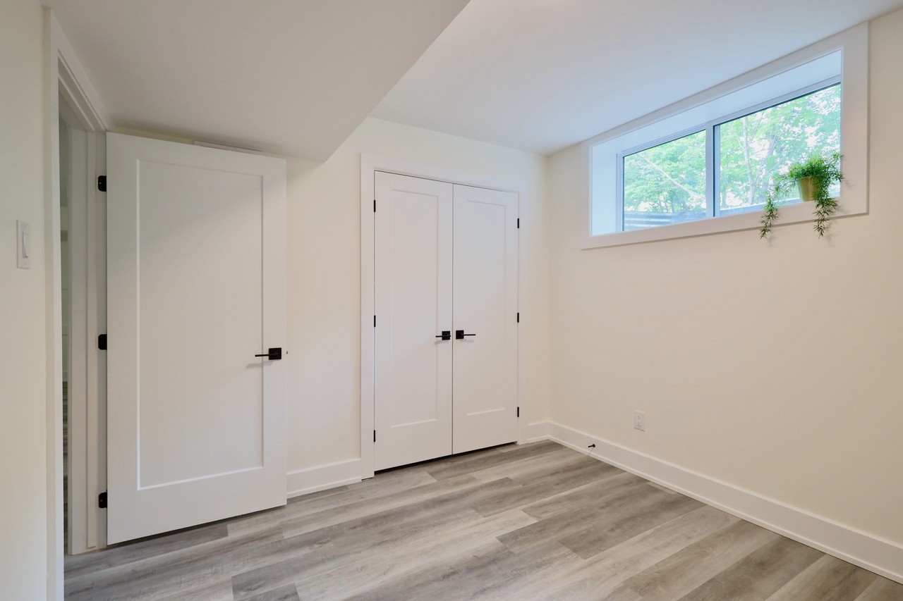12 Sylvester Street #B - Photo 5 of 6