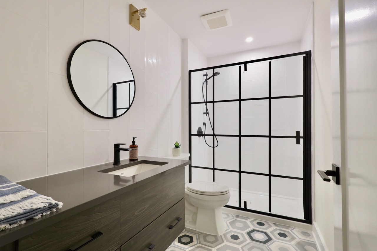 12 Sylvester Street #B - Photo 6 of 6