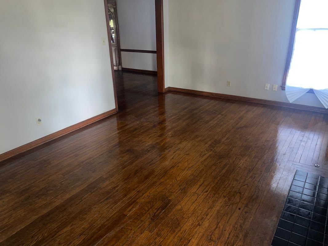 3870 E 63rd St - Photo 3 of 10