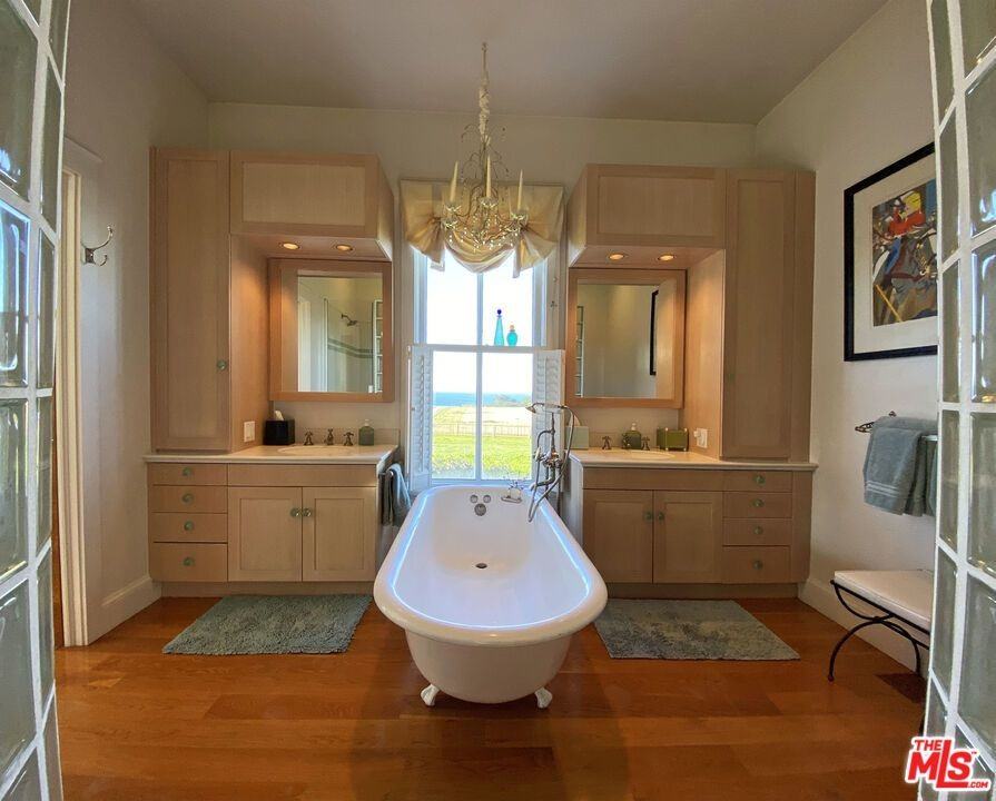 45340 Little Lake St - Photo 7 of 31