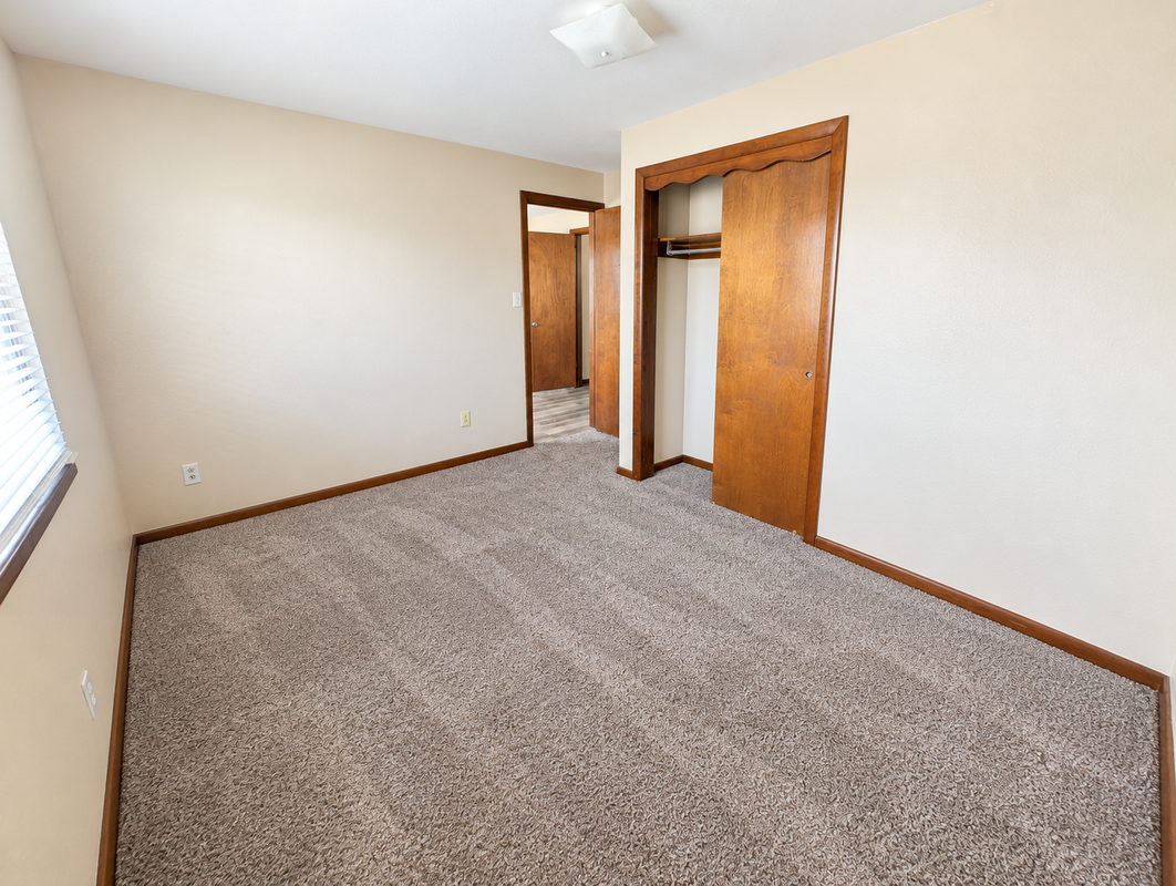 410 1/2 Pike St - Photo 3 of 15