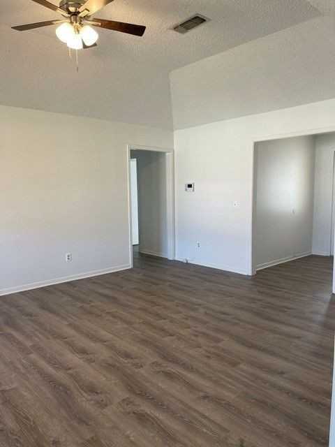2825 Ballard Dr - Photo 3 of 11