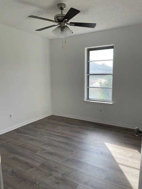 2825 Ballard Dr - Photo 6 of 11
