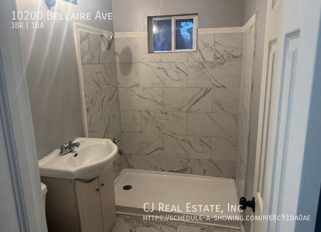 10200 Bellaire Ave - Photo 5 of 9