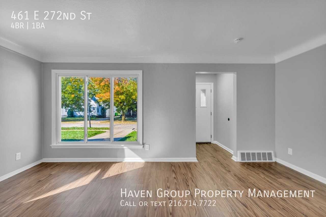 461 E 272nd St - Photo 3 of 25