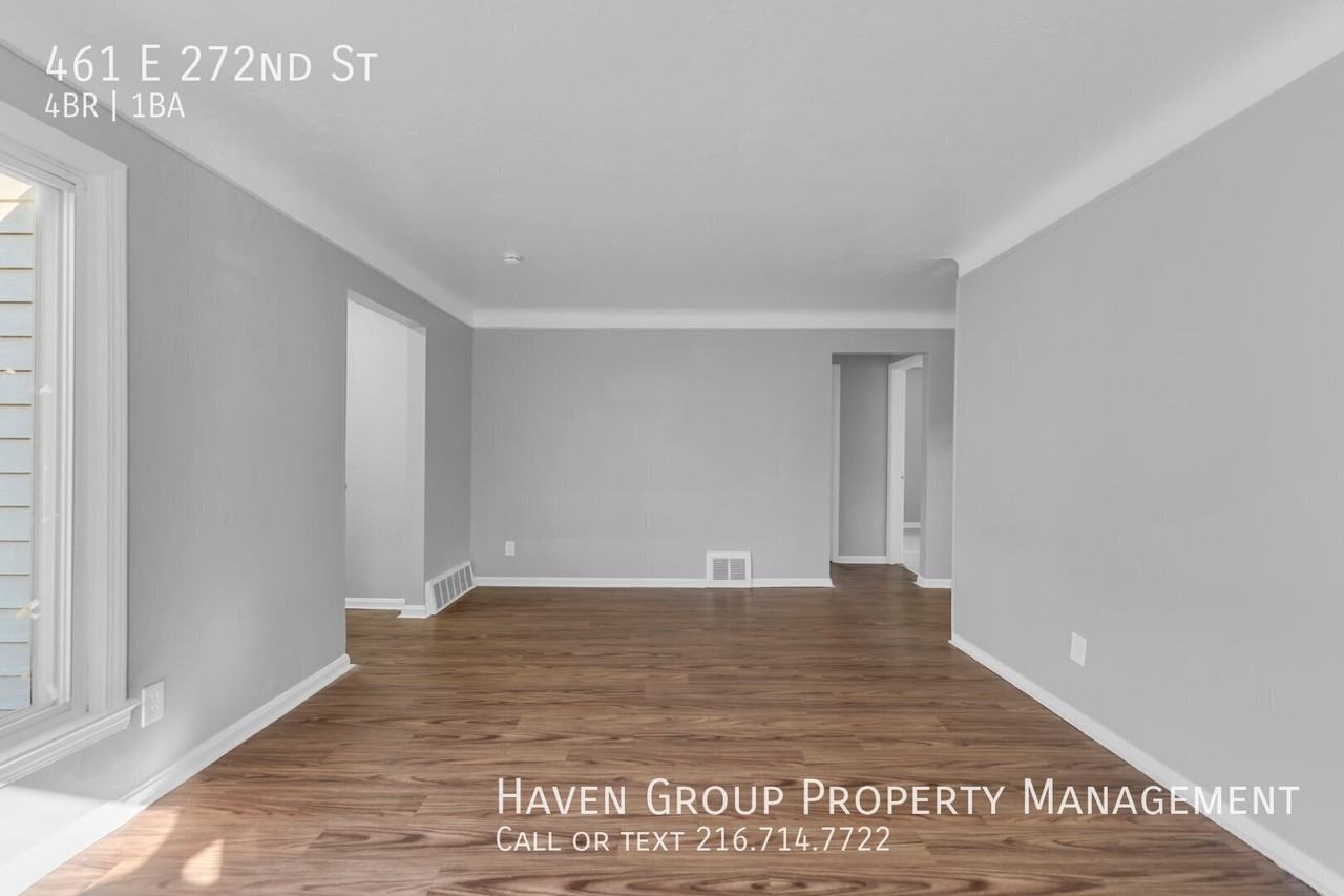 461 E 272nd St - Photo 4 of 25