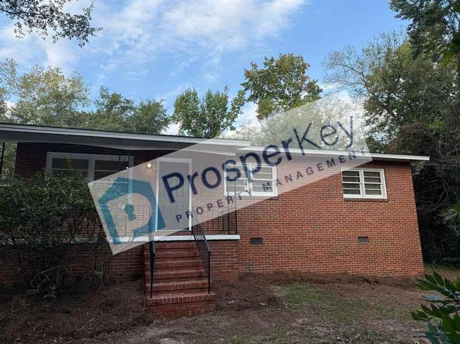 3676 Lindsey Dr - Photo 2 of 24