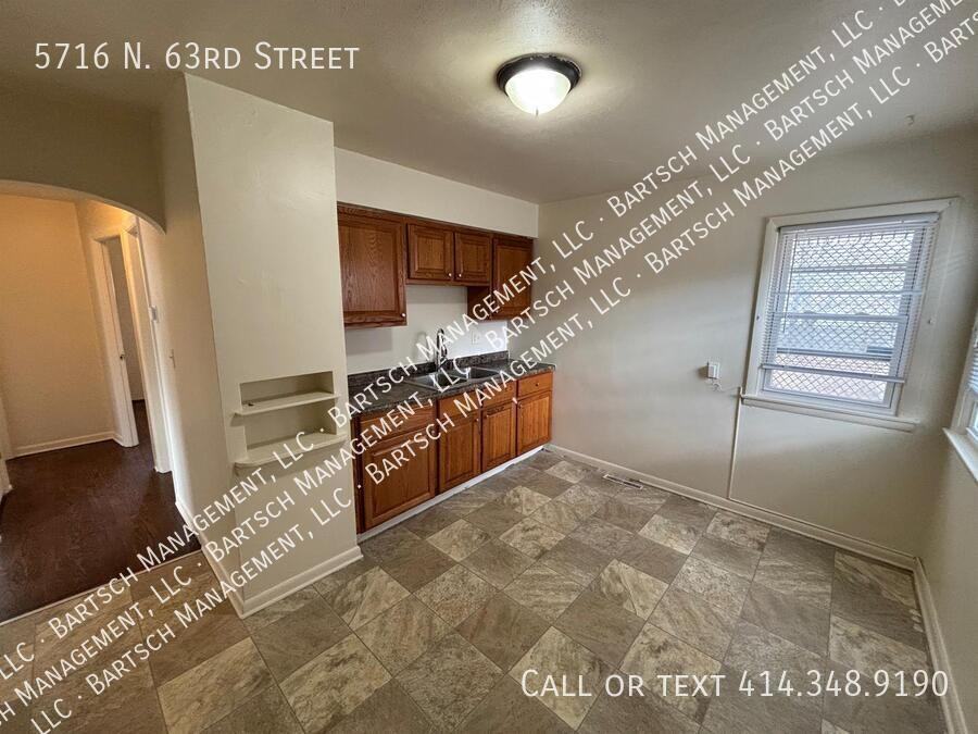 5716 N 63rd St - Photo 5 of 10