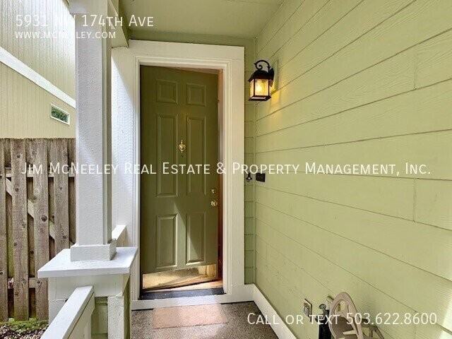 5931 Nw 174th Ave - Photo 3 of 24